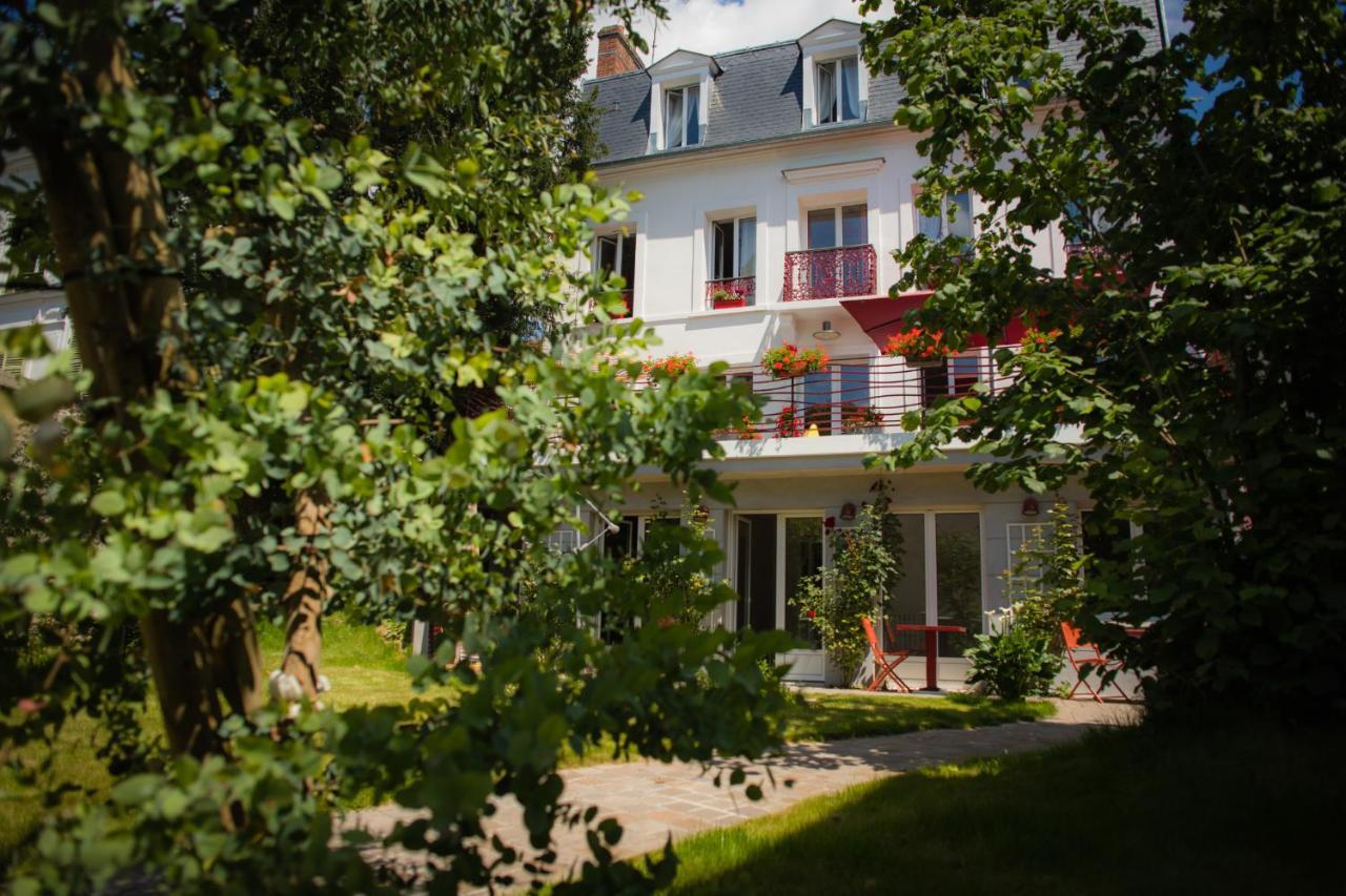 Le Jardin Des Toiles Hotel Triel-sur-Seine Exterior foto
